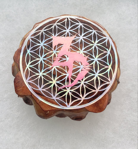Zeds dead over flower of life