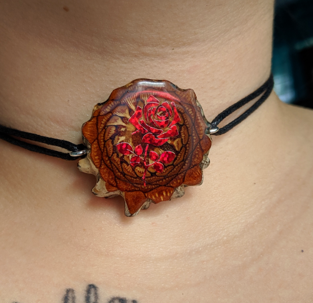 Rose choker